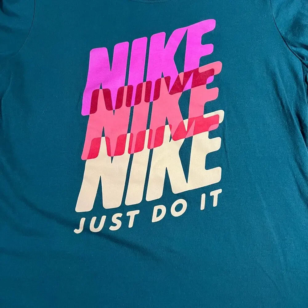 Nike Crewneck Slim Logo Graphic Fit T-Shirt Size XL Cotton Athleisure Casual